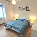 Giunchiglie Flat